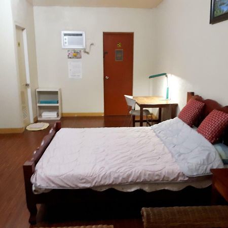 Minine Guesthouse Silang Экстерьер фото