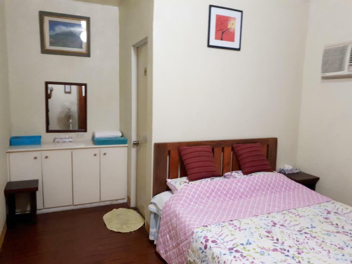 Minine Guesthouse Silang Экстерьер фото
