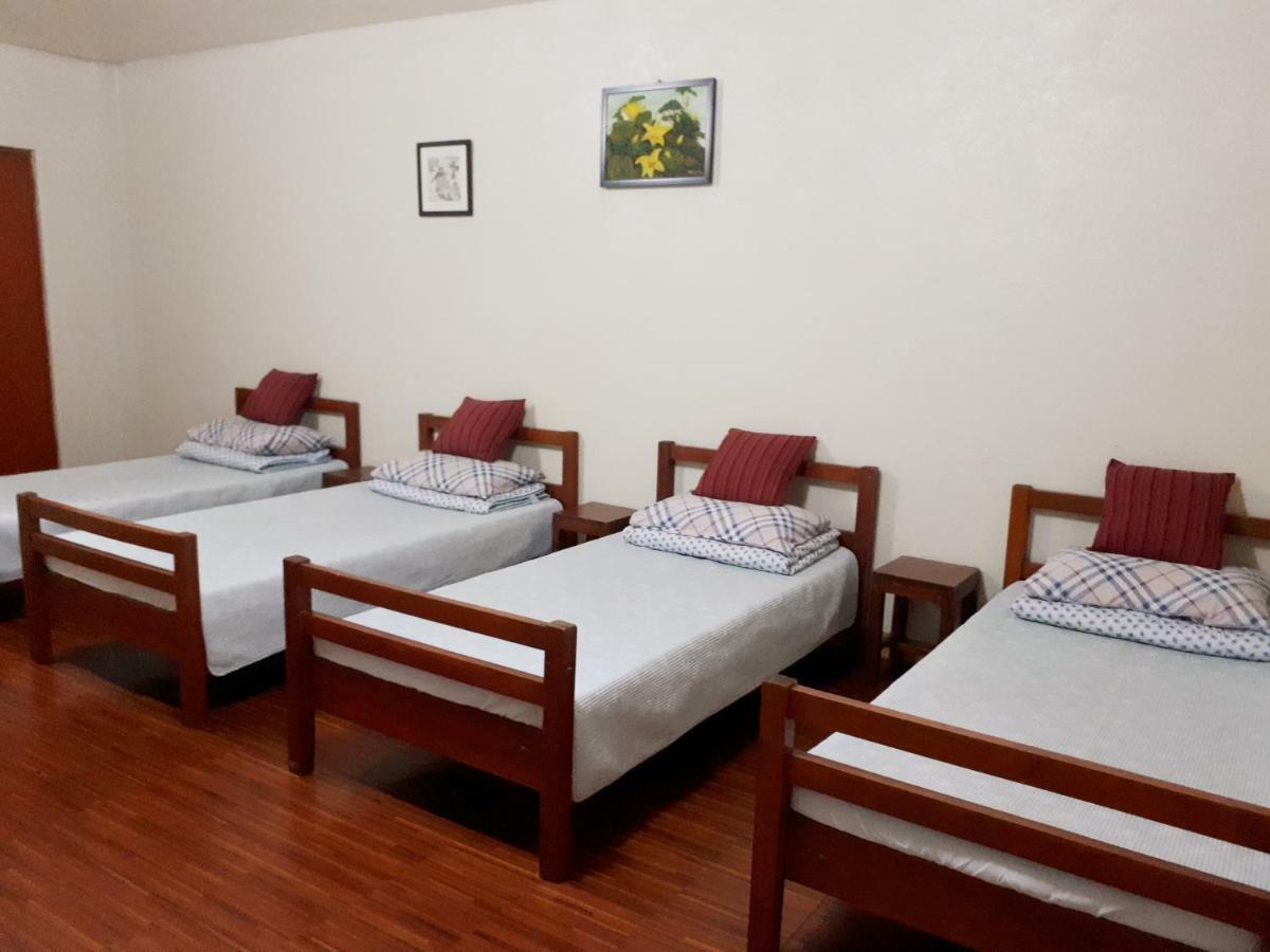 Minine Guesthouse Silang Экстерьер фото