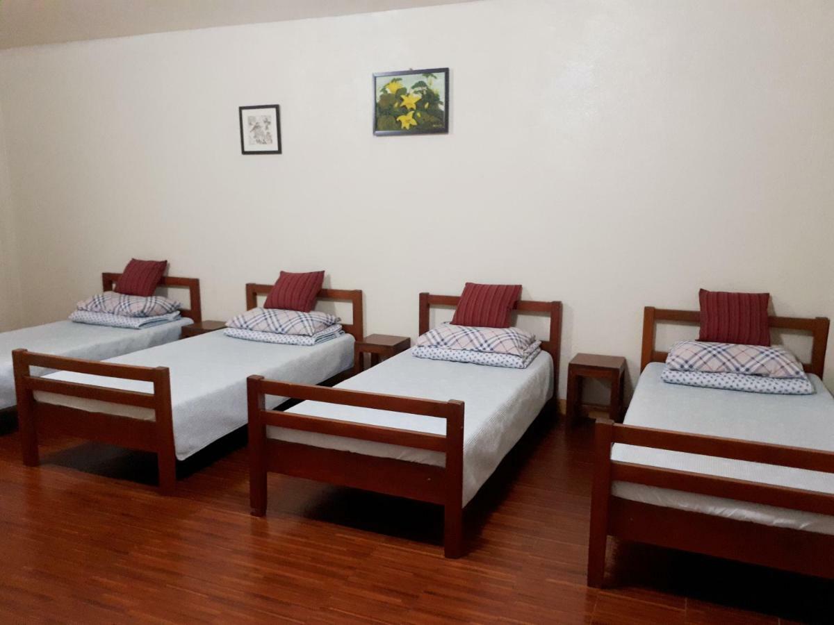 Minine Guesthouse Silang Экстерьер фото