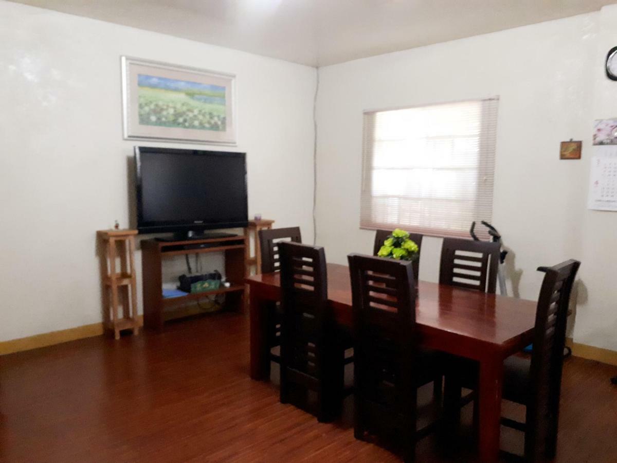 Minine Guesthouse Silang Экстерьер фото