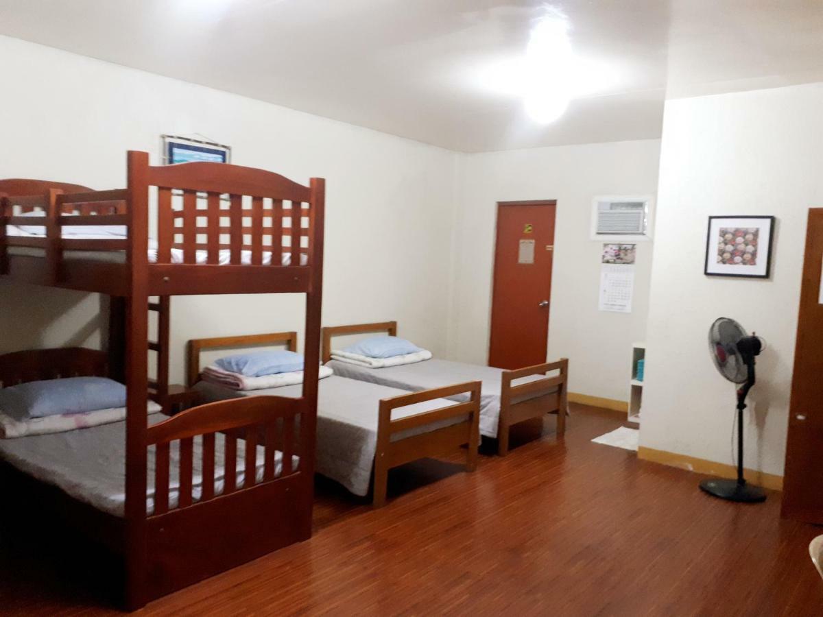 Minine Guesthouse Silang Экстерьер фото