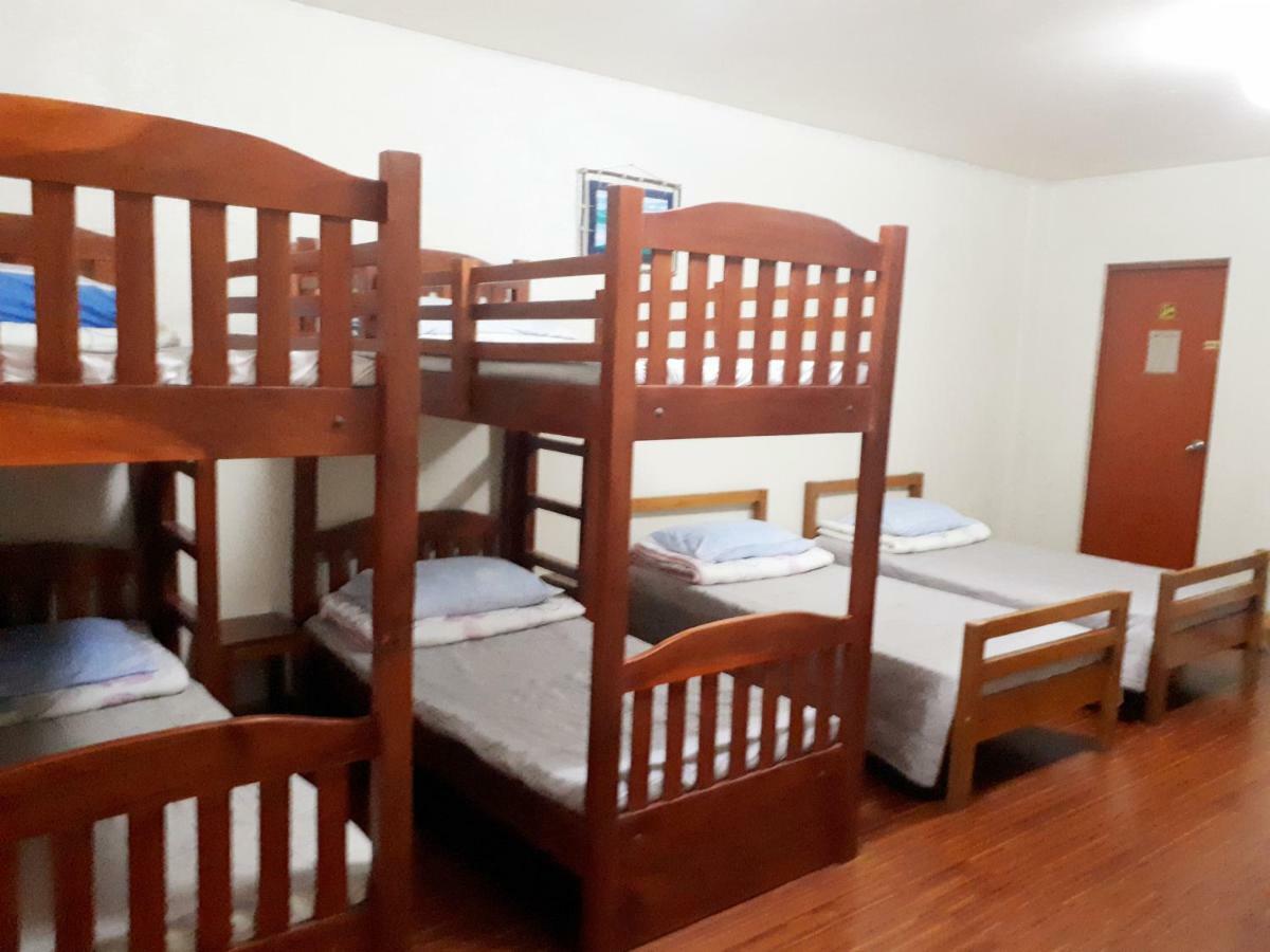 Minine Guesthouse Silang Экстерьер фото