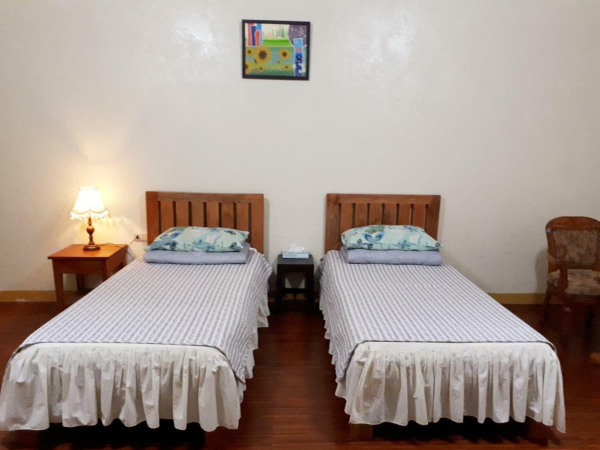 Minine Guesthouse Silang Экстерьер фото